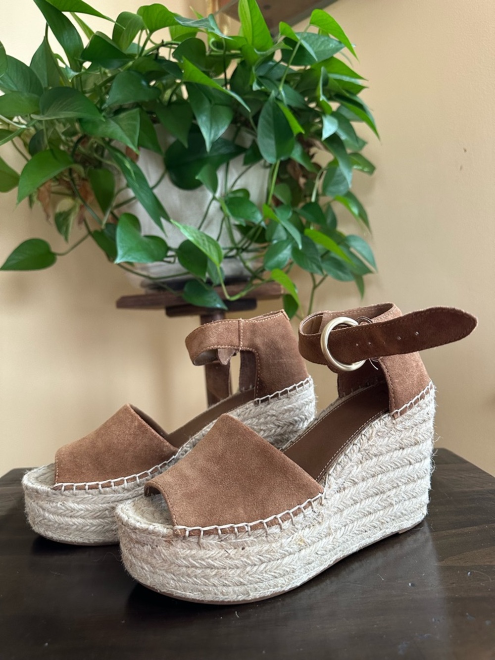 Marc Fisher LTD Alida Platform Wedge Espadrille Suede Sandal Women's Size 7